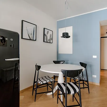 Gem Of The - Luxury Old Town דירה קומו