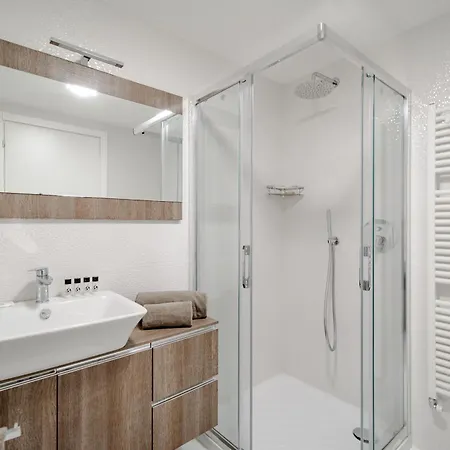 Gem Of The - Luxury Old Town קומו